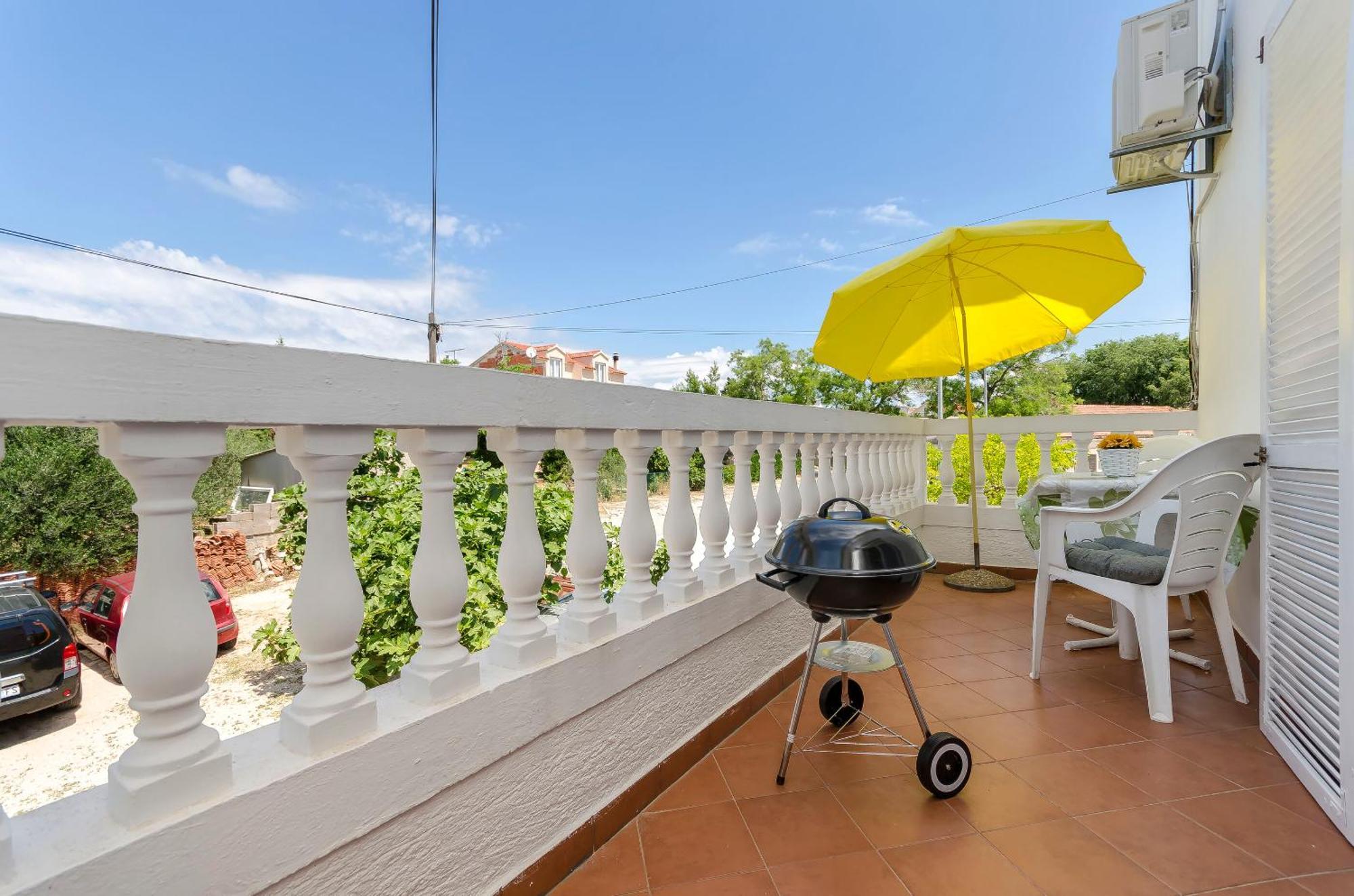 Apartment And Rooms Artina Vodice Exterior photo