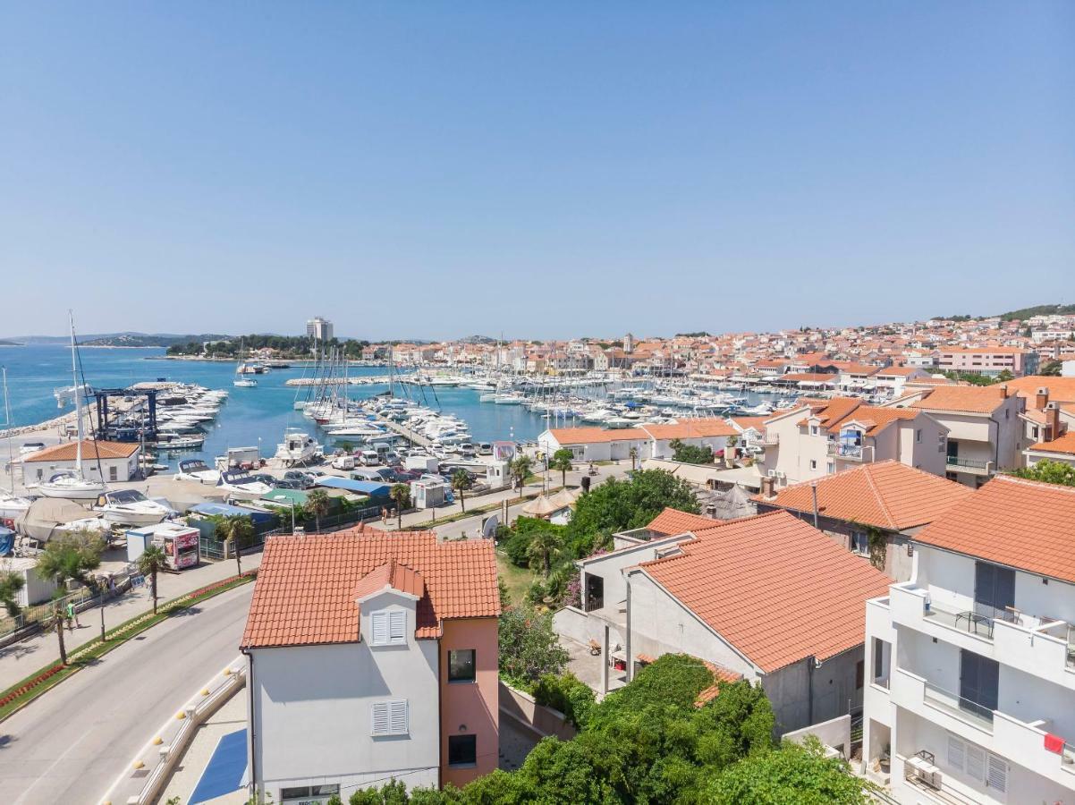 Apartment And Rooms Artina Vodice Exterior photo